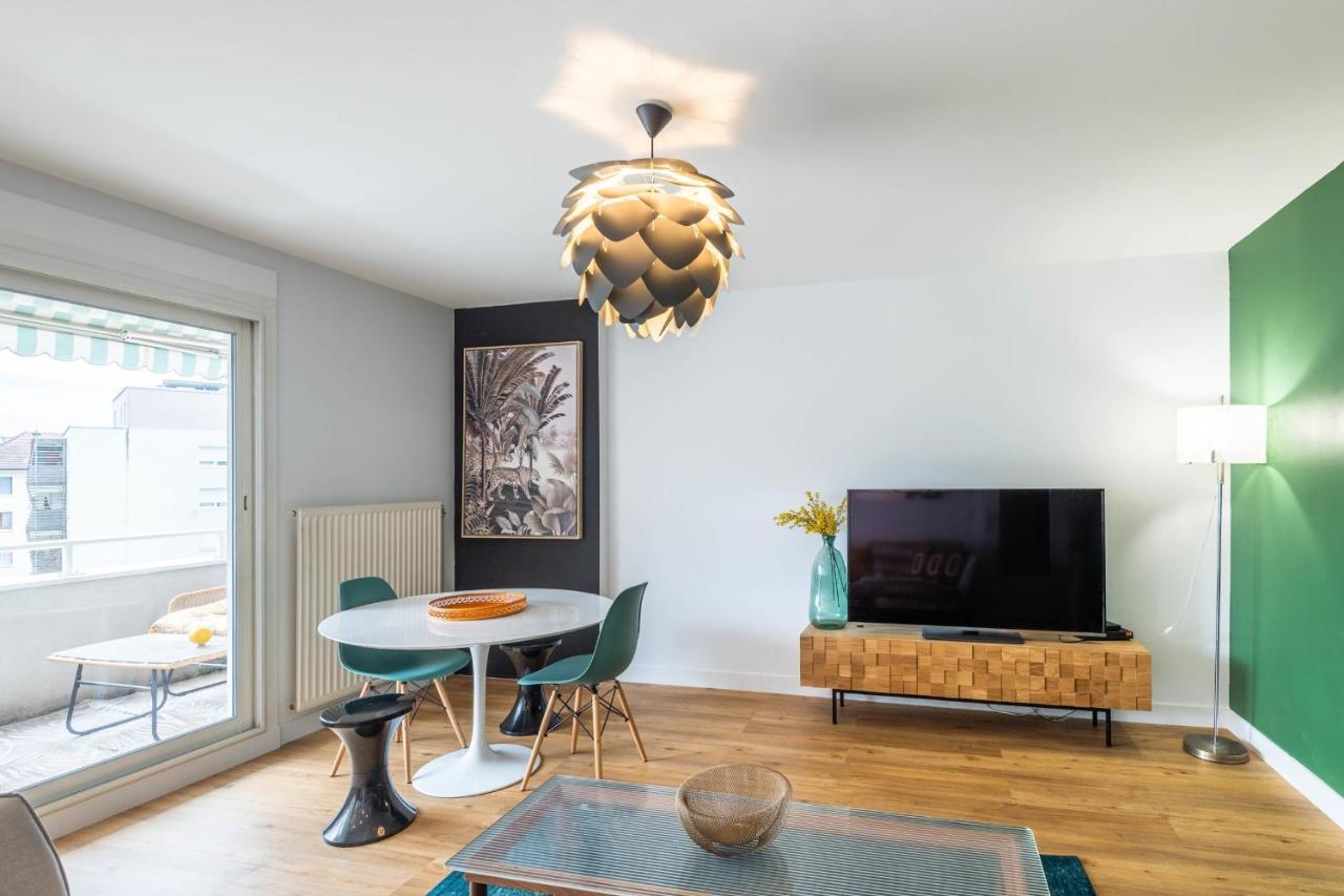 Florentine Furnished Flat Apartment Annecy Bagian luar foto